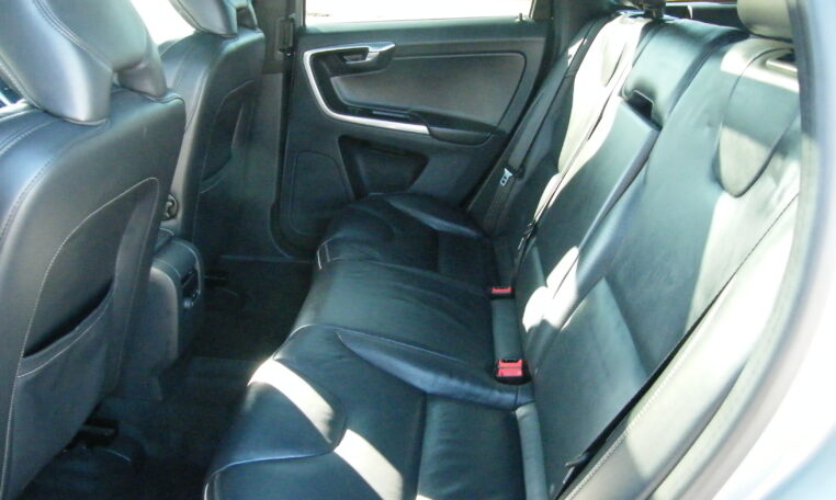 2015 Volvo XC60 Auto Sales LLC