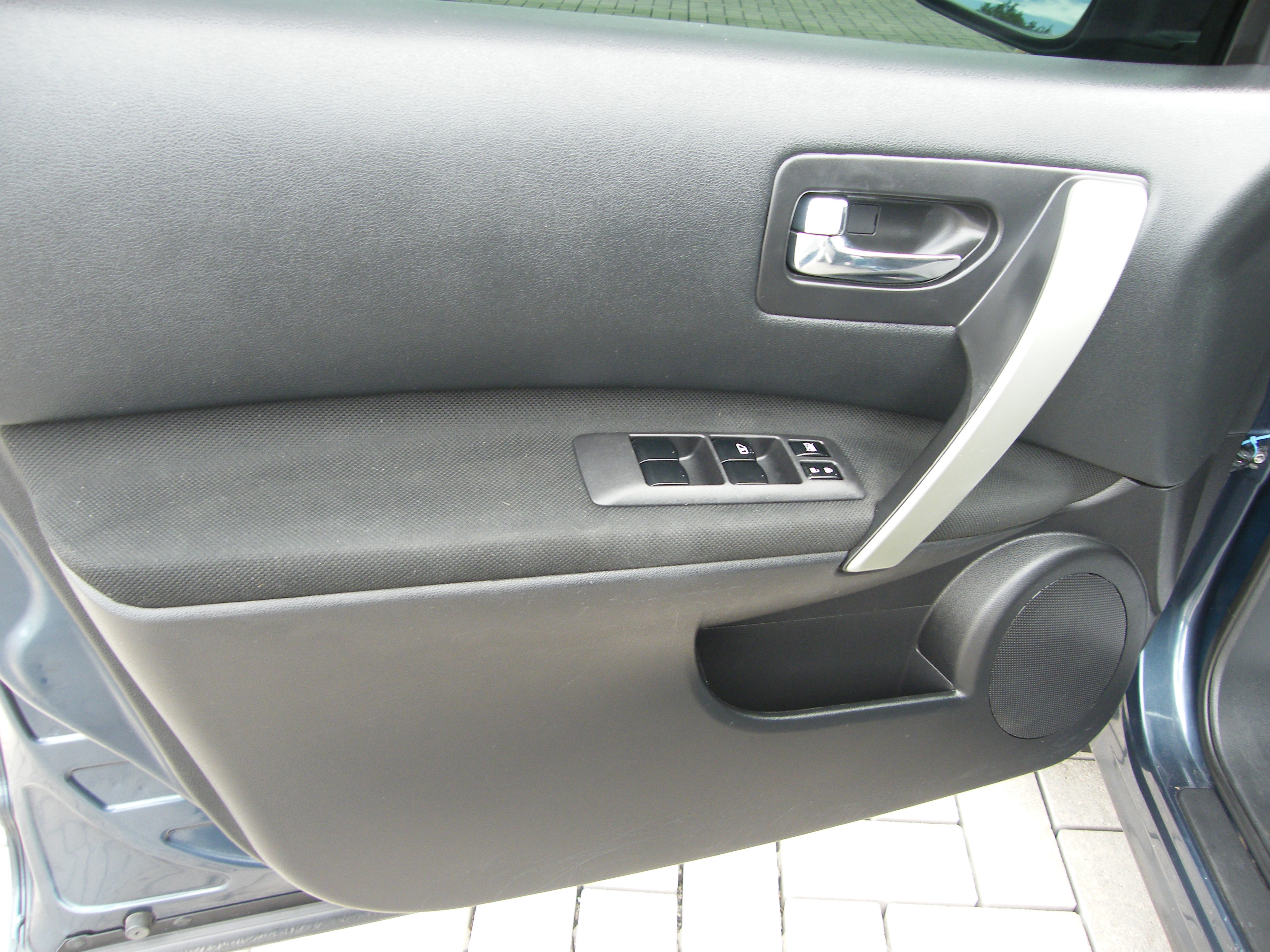 2013 Nissan Rogue S - Photo 32