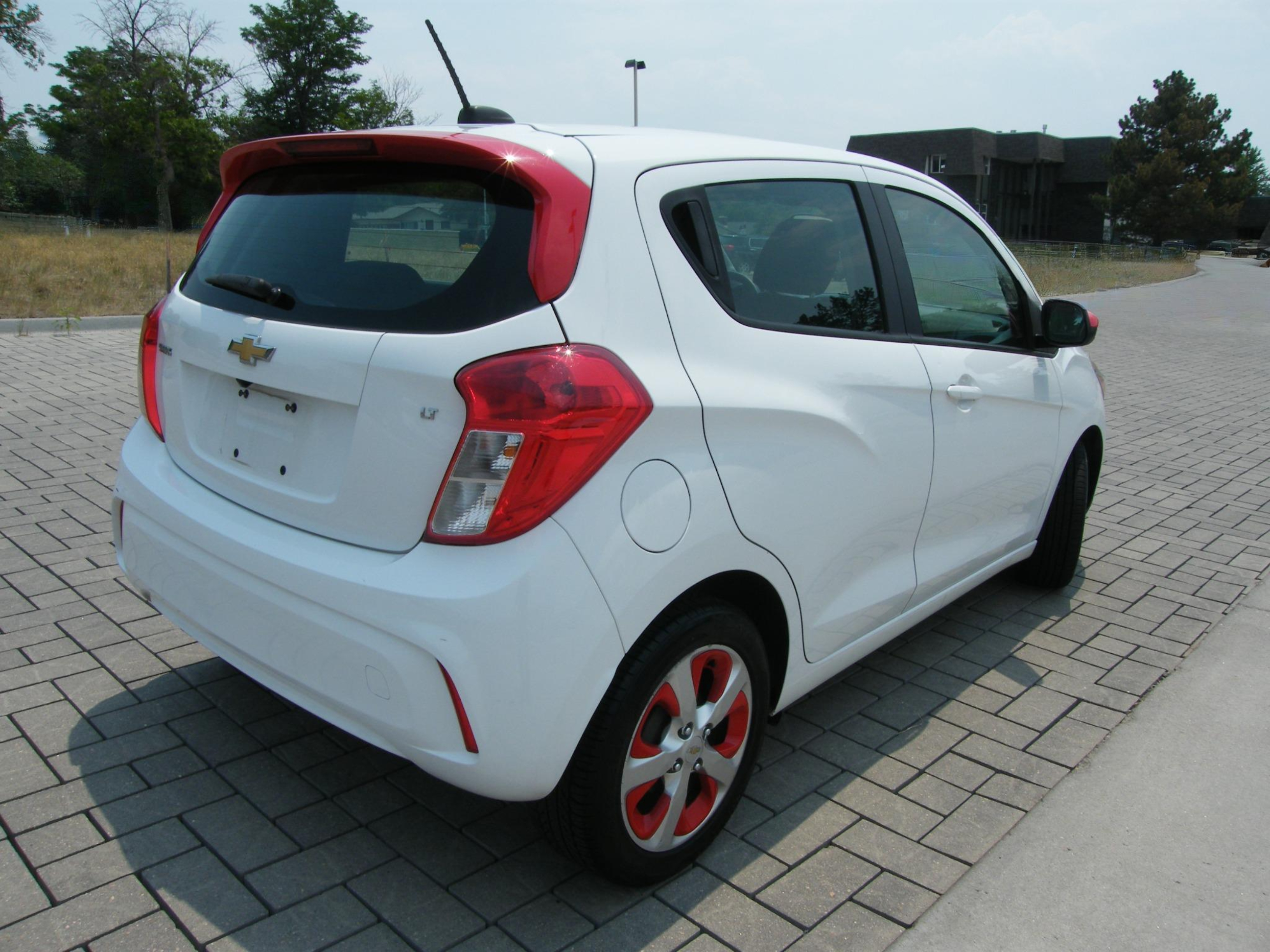 2016 Chevrolet Spark 1LT - Photo 26