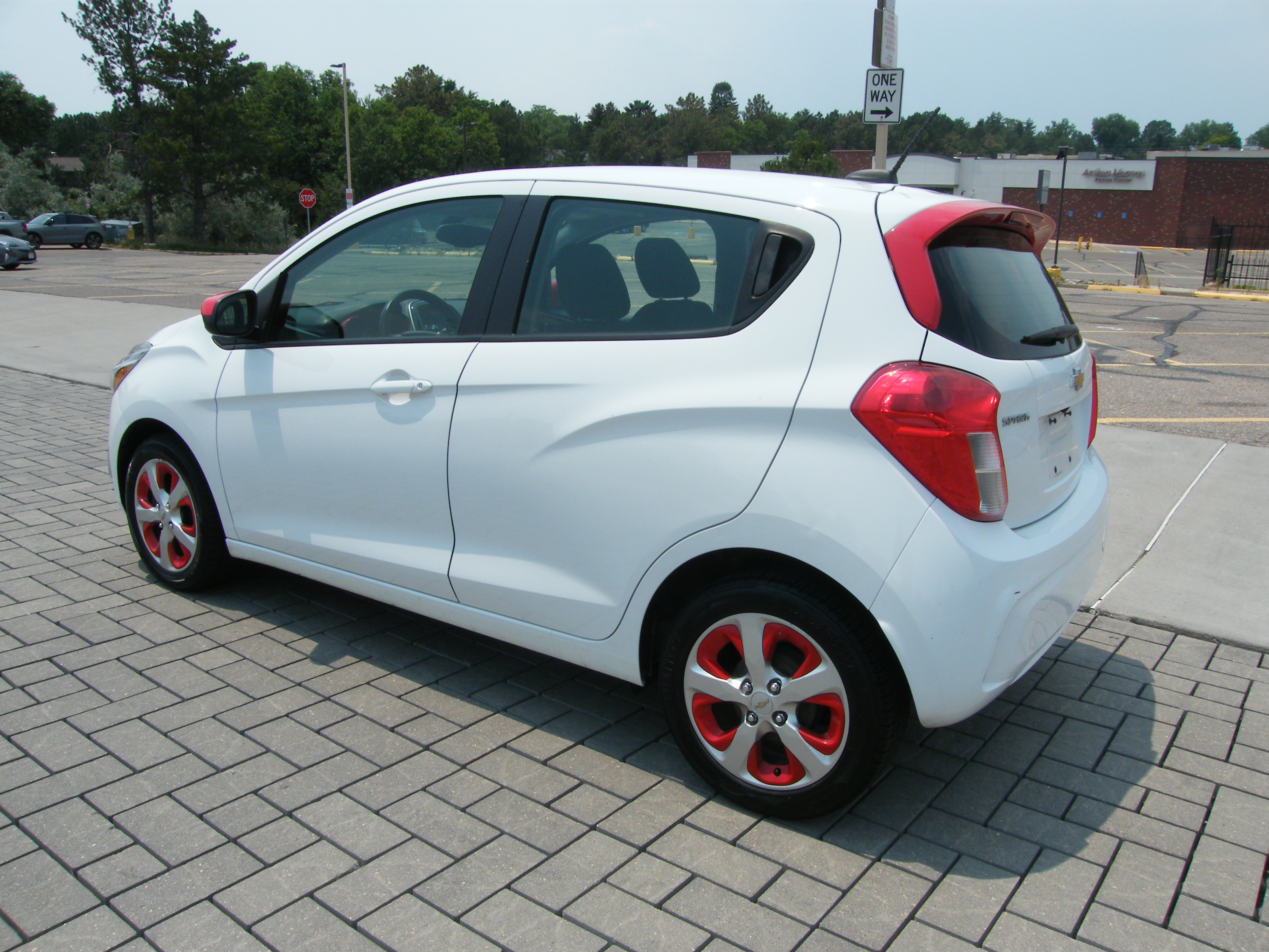 2016 Chevrolet Spark 1LT - Photo 28