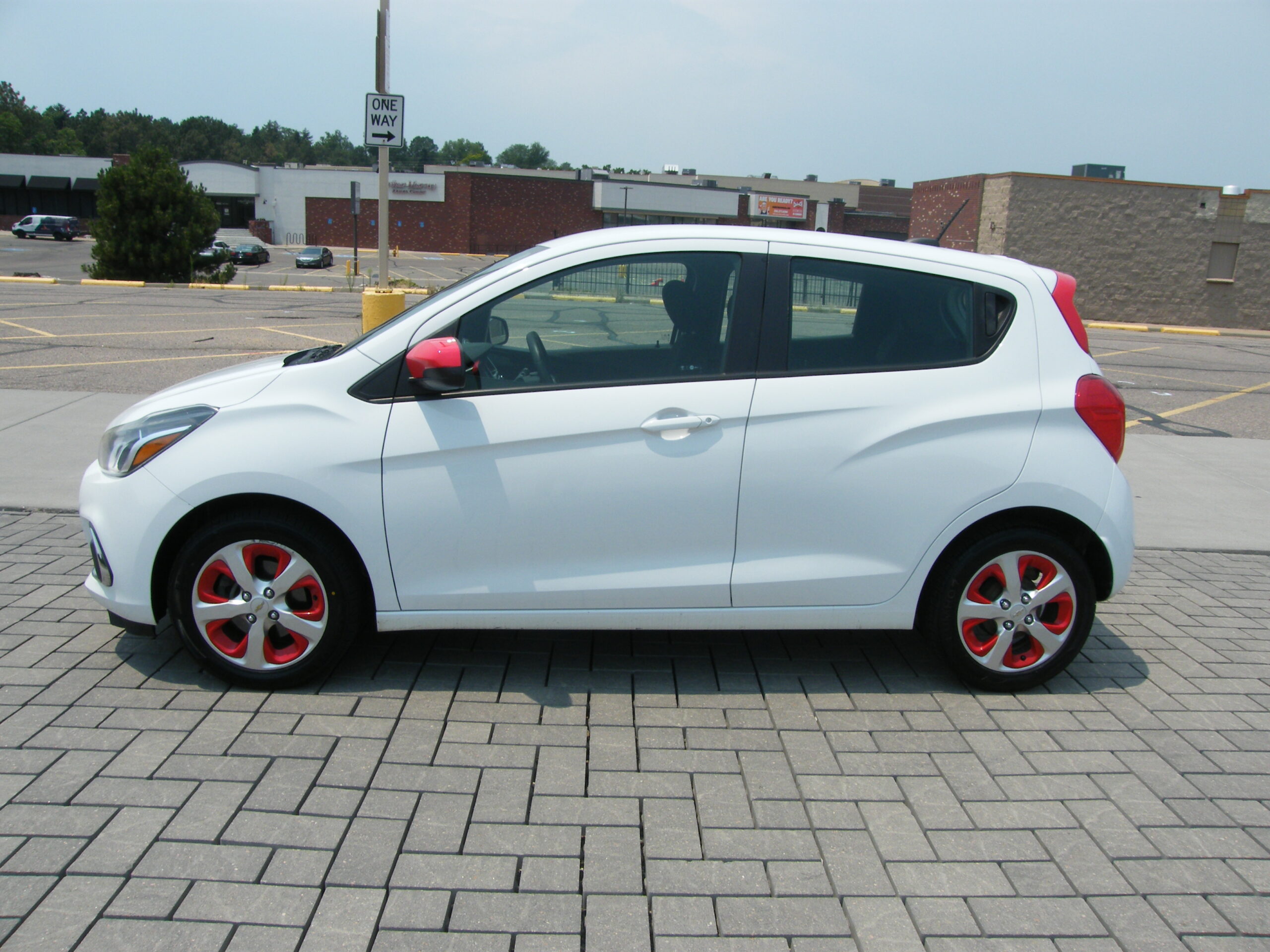 2016 Chevrolet Spark 1LT - Photo 6