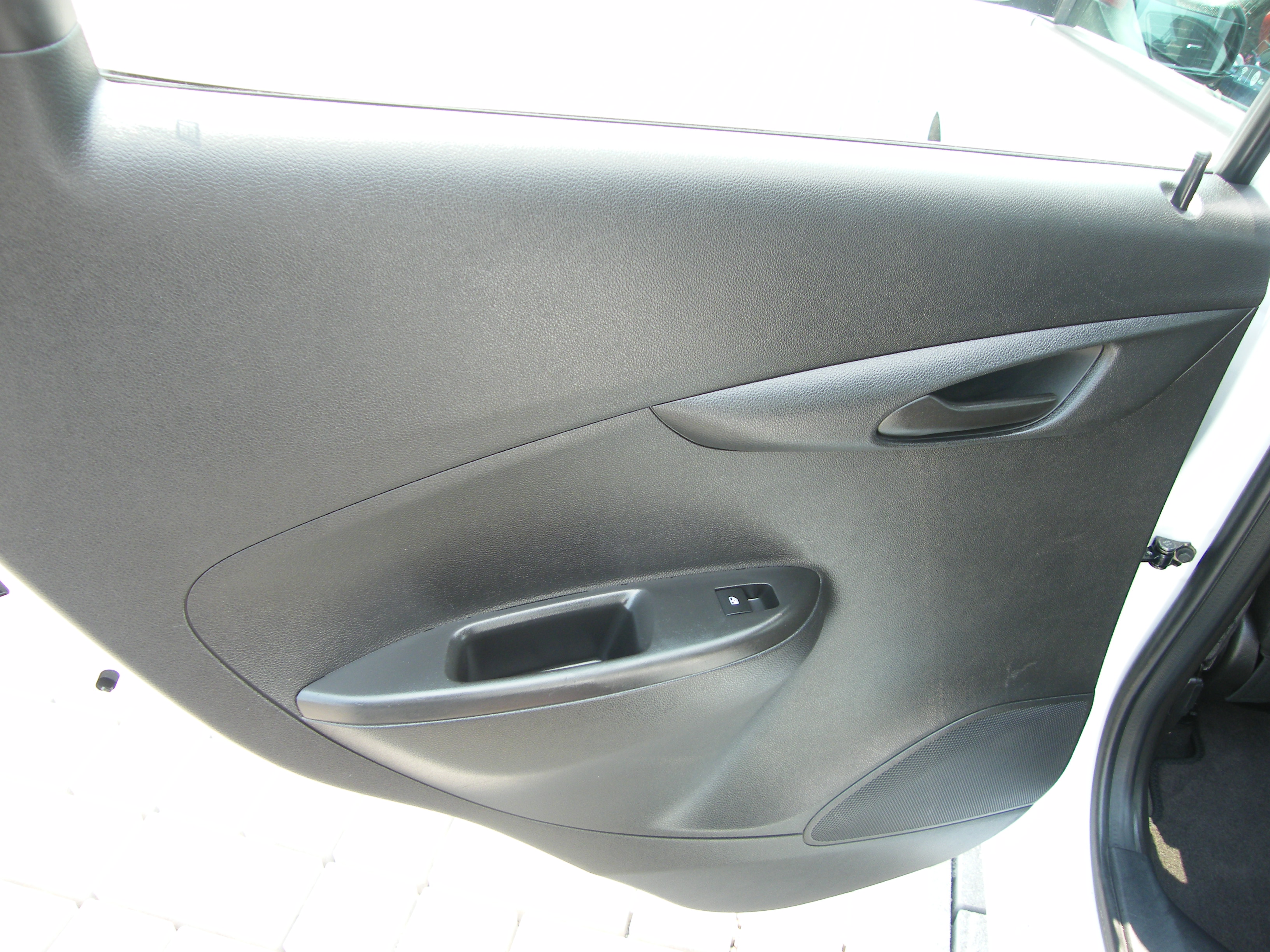 2016 Chevrolet Spark 1LT - Photo 35
