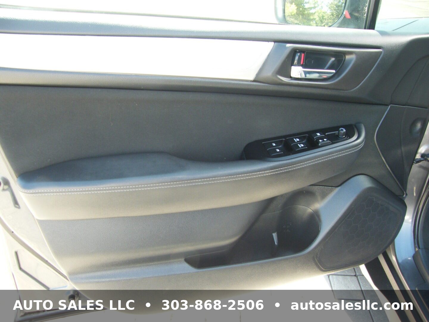 2019 Subaru Outback Premium - Photo 9