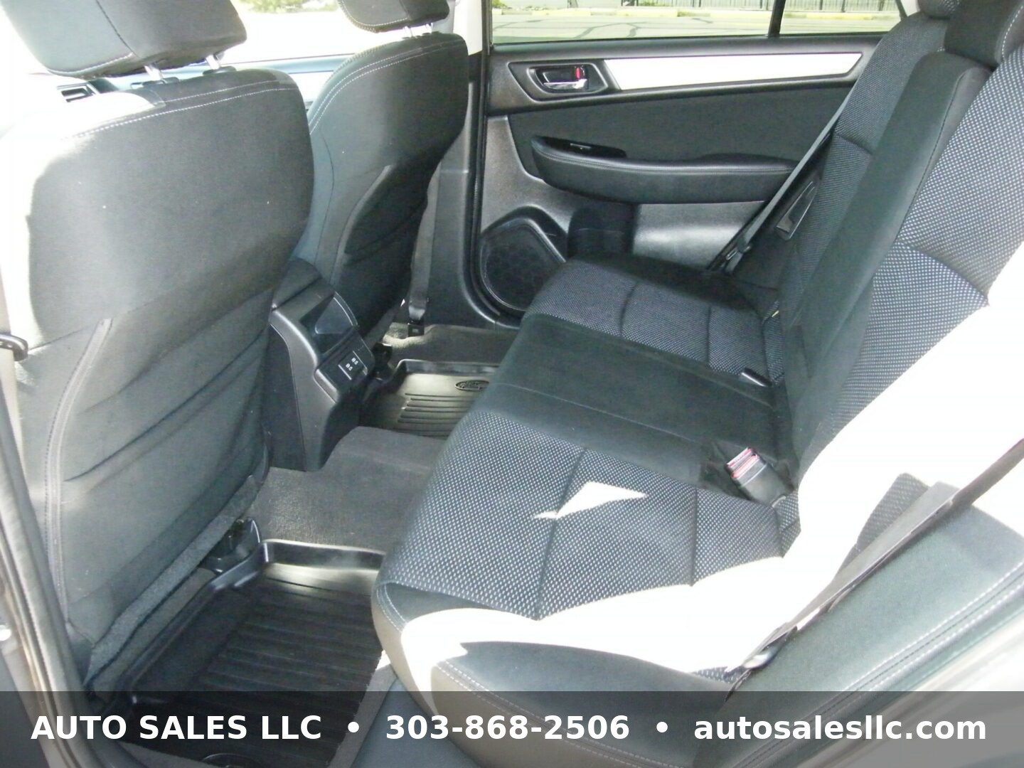 2019 Subaru Outback Premium - Photo 13
