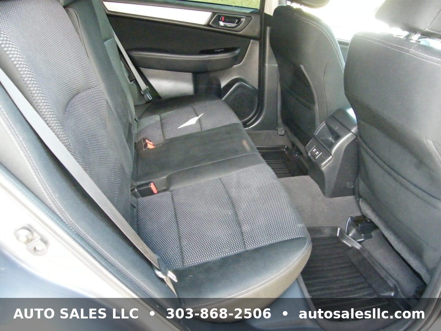 2019 Subaru Outback Premium - Photo 16