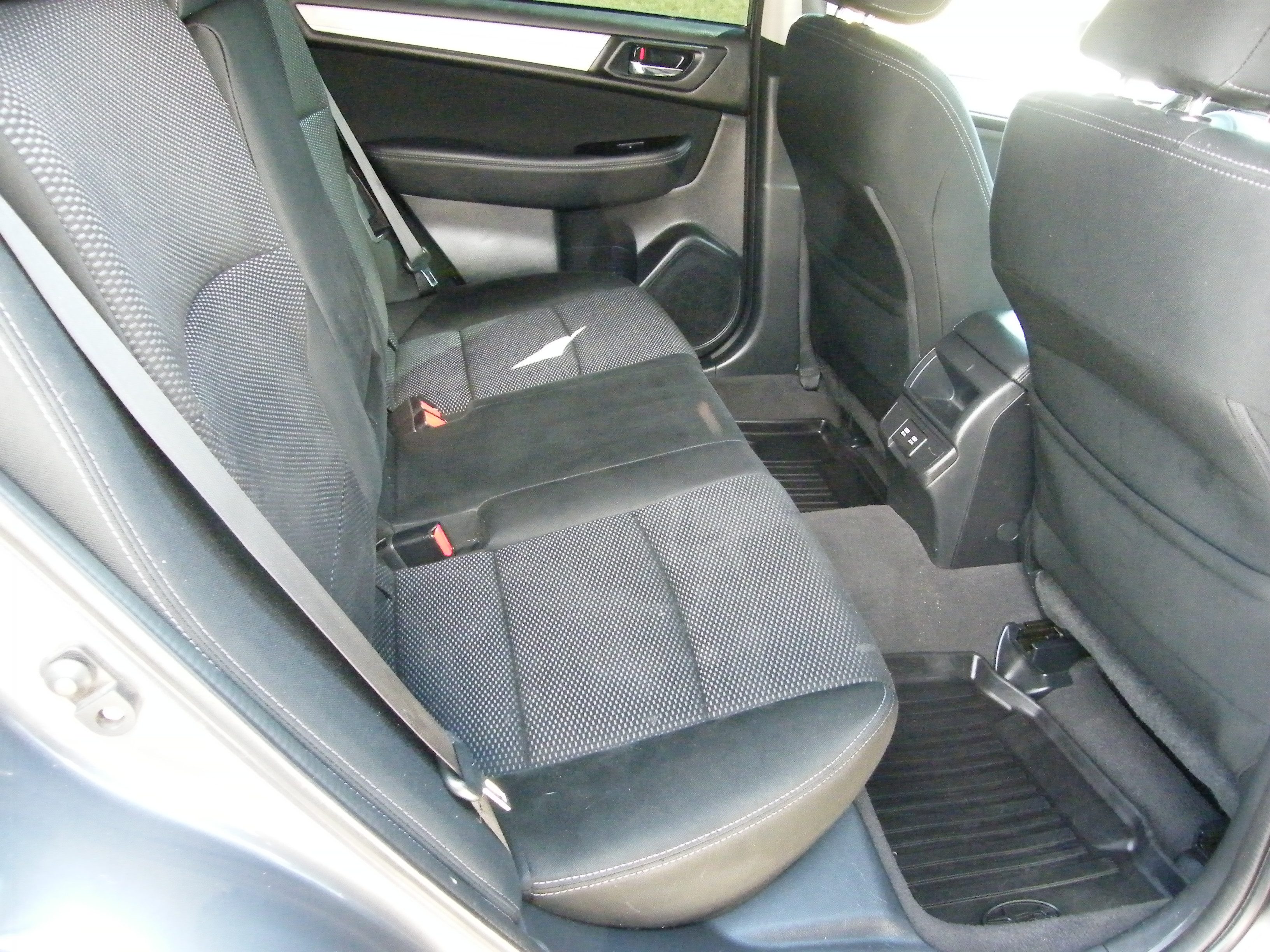 2019 Subaru Outback Premium - Photo 39