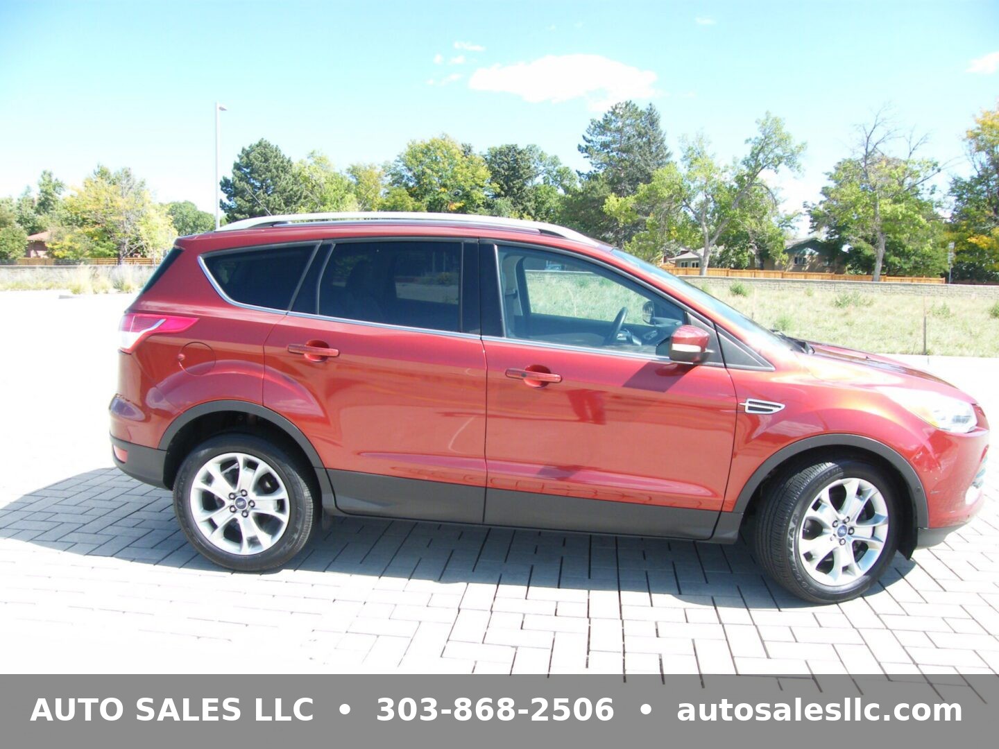 2014 Ford Escape Titanium - Photo 2