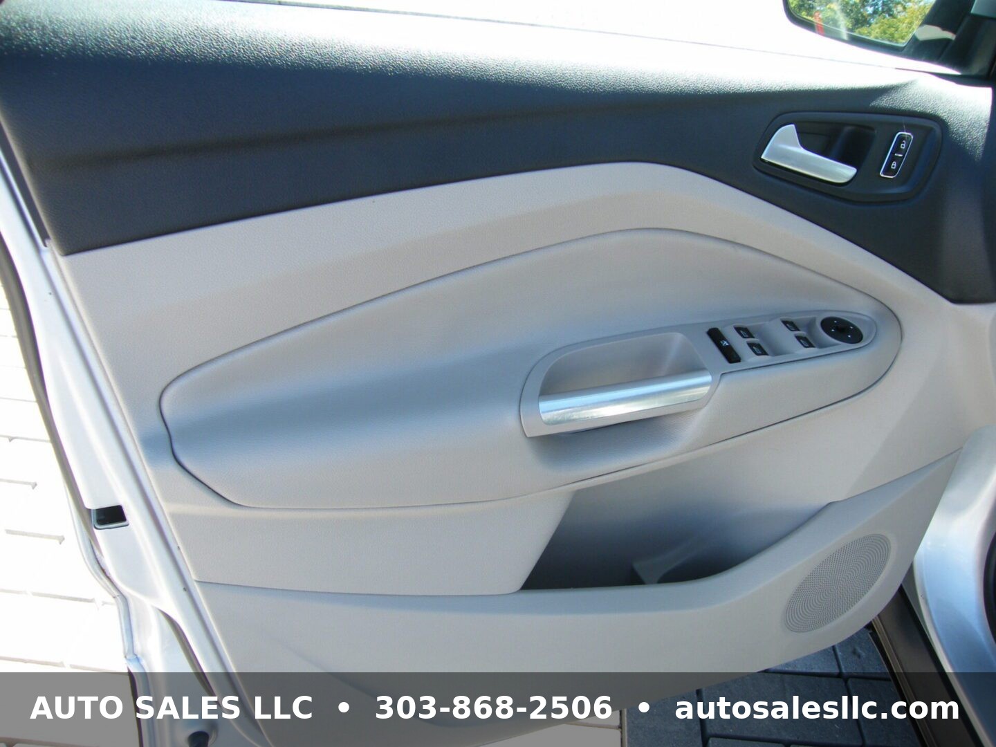 2014 Ford Escape SE - Photo 9