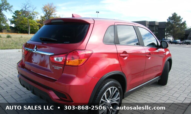 2019 Mitsubishi Outlander Sport SE photo 3