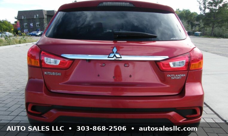2019 Mitsubishi Outlander Sport SE photo 4