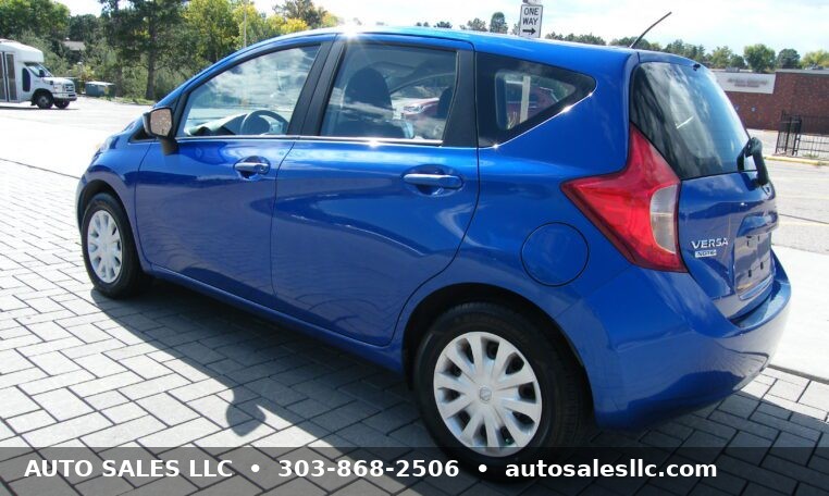 2016 Nissan Versa note SV photo 5