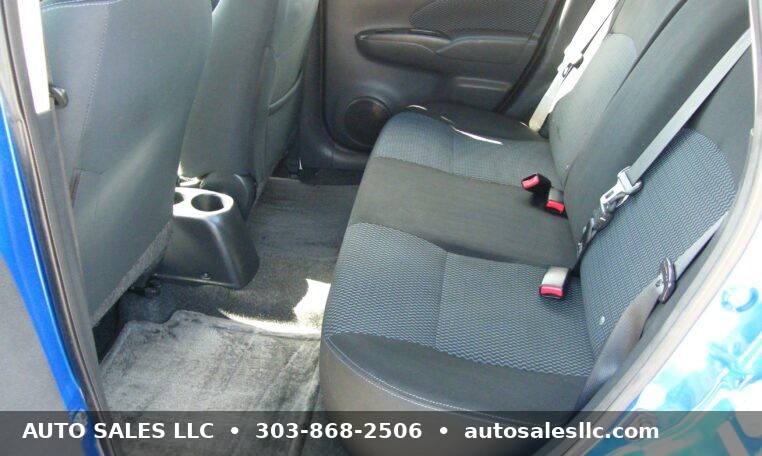 2016 Nissan Versa note SV photo 12