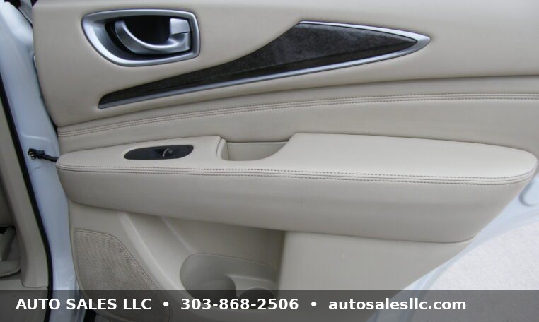 2013 Infiniti JX35 photo 16