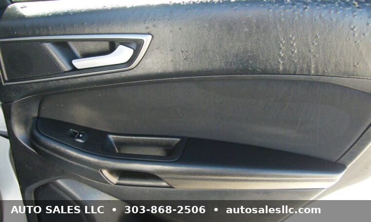 2015 Ford Edge SE AWD photo 14