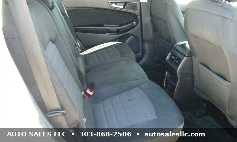 2015 Ford Edge SE AWD photo 15